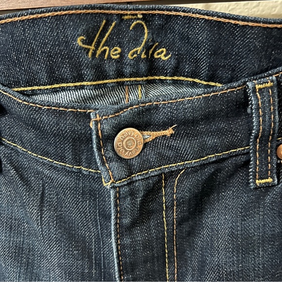 Old Navy Women’s Jeans Blue Size 12 S The Diva Lowest Rise Bootcut Dark Wash - Picture 6 of 7